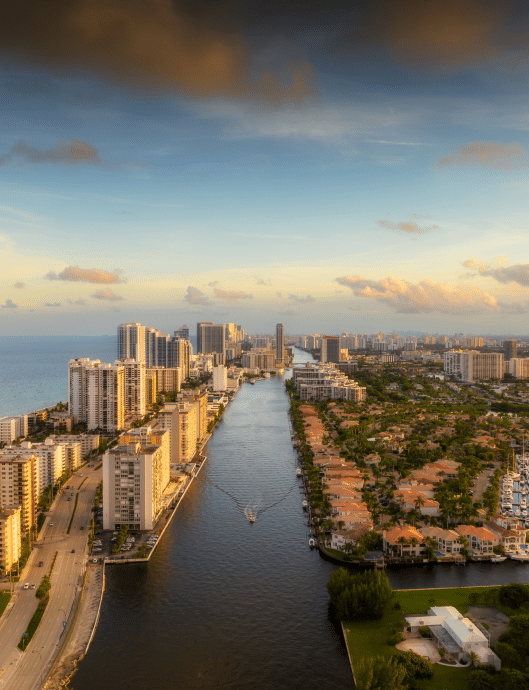 Aerial shot of Hollywood, FL